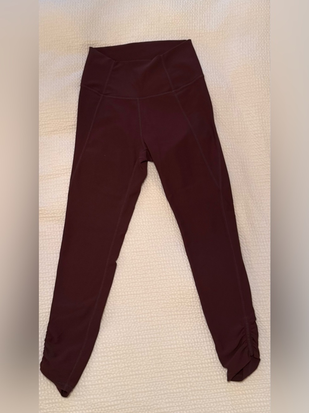 Wilo the Label | Burgundy High Rise Ruched Ankle Leggings | Size M